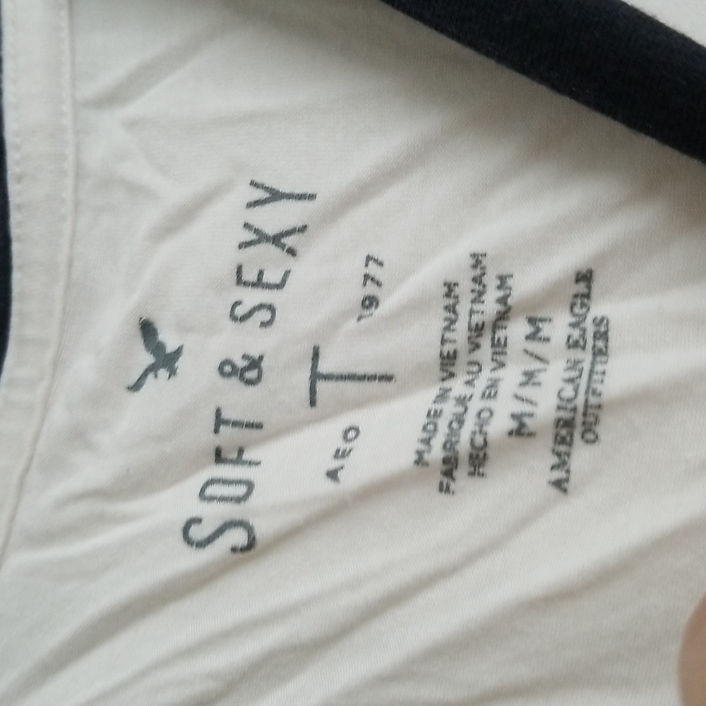 American Eagle Soft & Sexy Sleeveless Tee - Picture 4 of 11